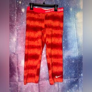 Nike pro tie dye cropped pants 🛍